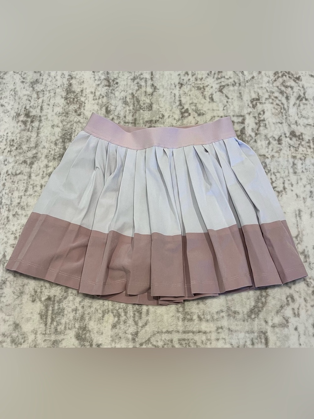 Athleta Girl Pleat Perfect Skort – Size Medium (8/10)